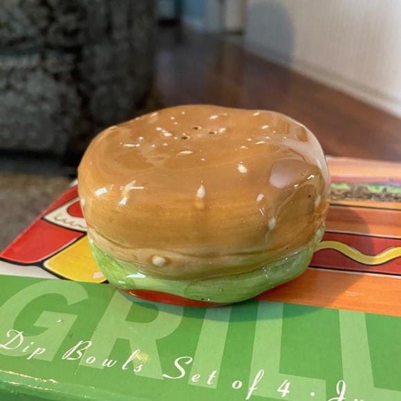 Dip Bowl set(4) & Salt/Pepper Shakers - Picture 5 of 7